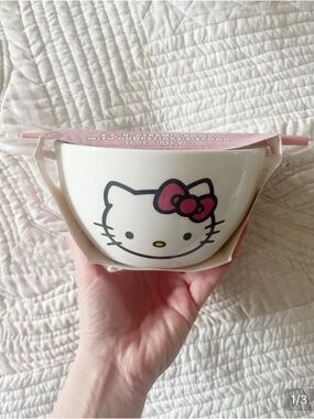 Hello Kitty Ceramic Ramen Bowl with Pink Bow